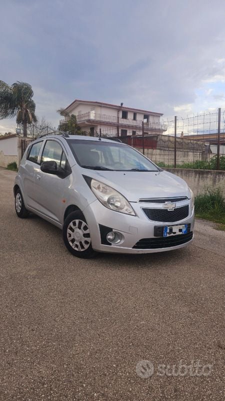 Usata 2010 Chevrolet Spark LS Utilitaria | 2990 € (Buon prezzo) - Immagine 1/4