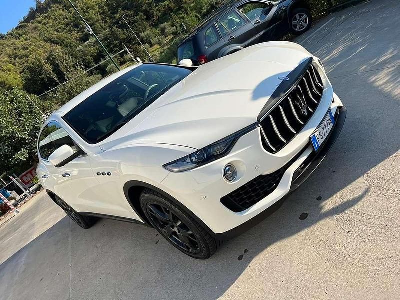 Usata Maserati Levante GranLusso 250 CV (183 kW) 2018 SUV
