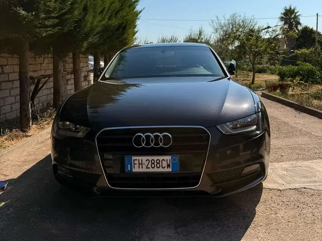 Usata Audi A5 Sportback Ambiente 143 CV (105 kW) 2013 Grigio Utilitaria
