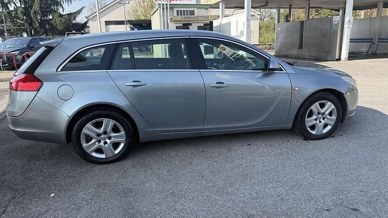 Usata Opel Insignia Cosmo 177 CV (130 kW) 2013 Grigio Station wagon