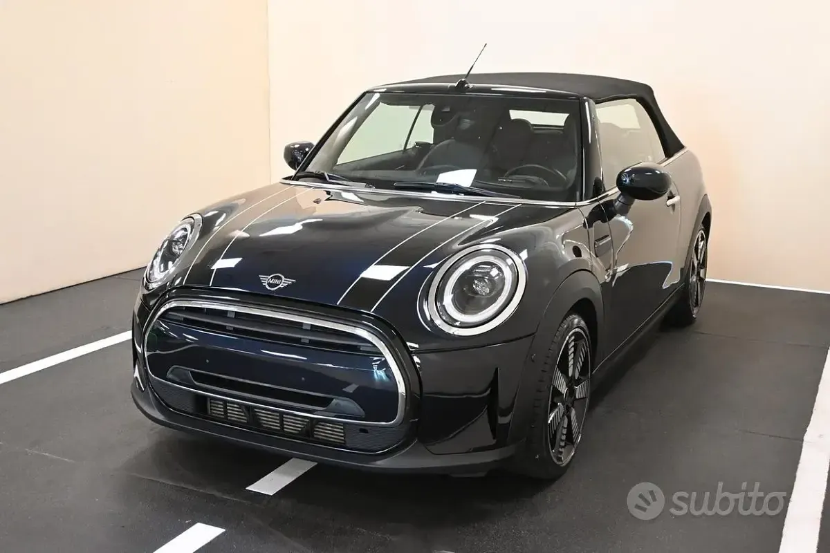 Usata Mini Cooper Cabriolet 136 CV (100 kW) 2023 Nero Cabrio