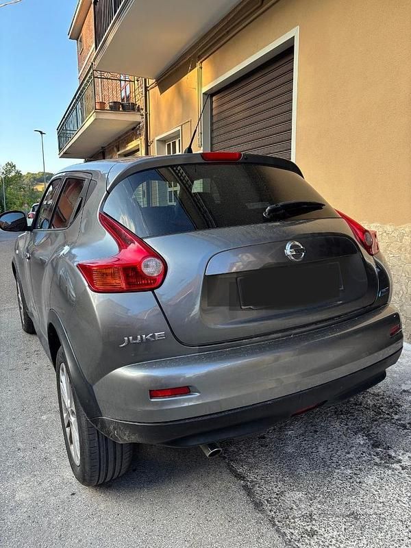 Usata Nissan Juke Acenta 110 CV (80 kW) 2012 Grigio SUV