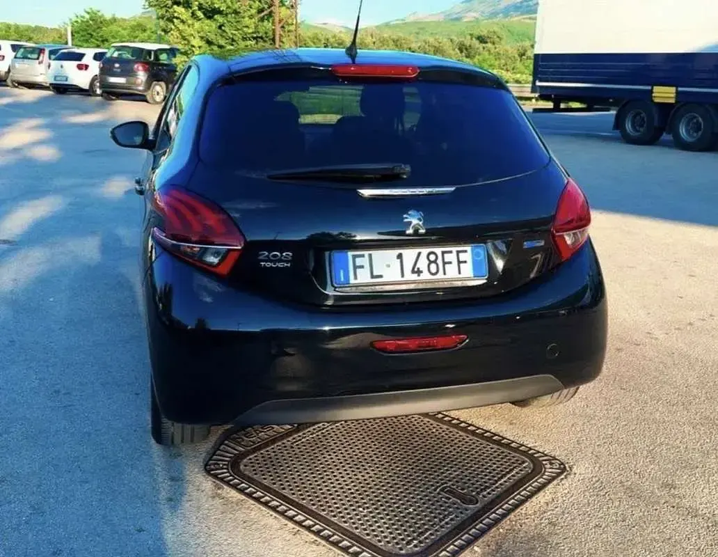 Usata Peugeot 208 Allure 82 CV (60 kW) 2017 Utilitaria