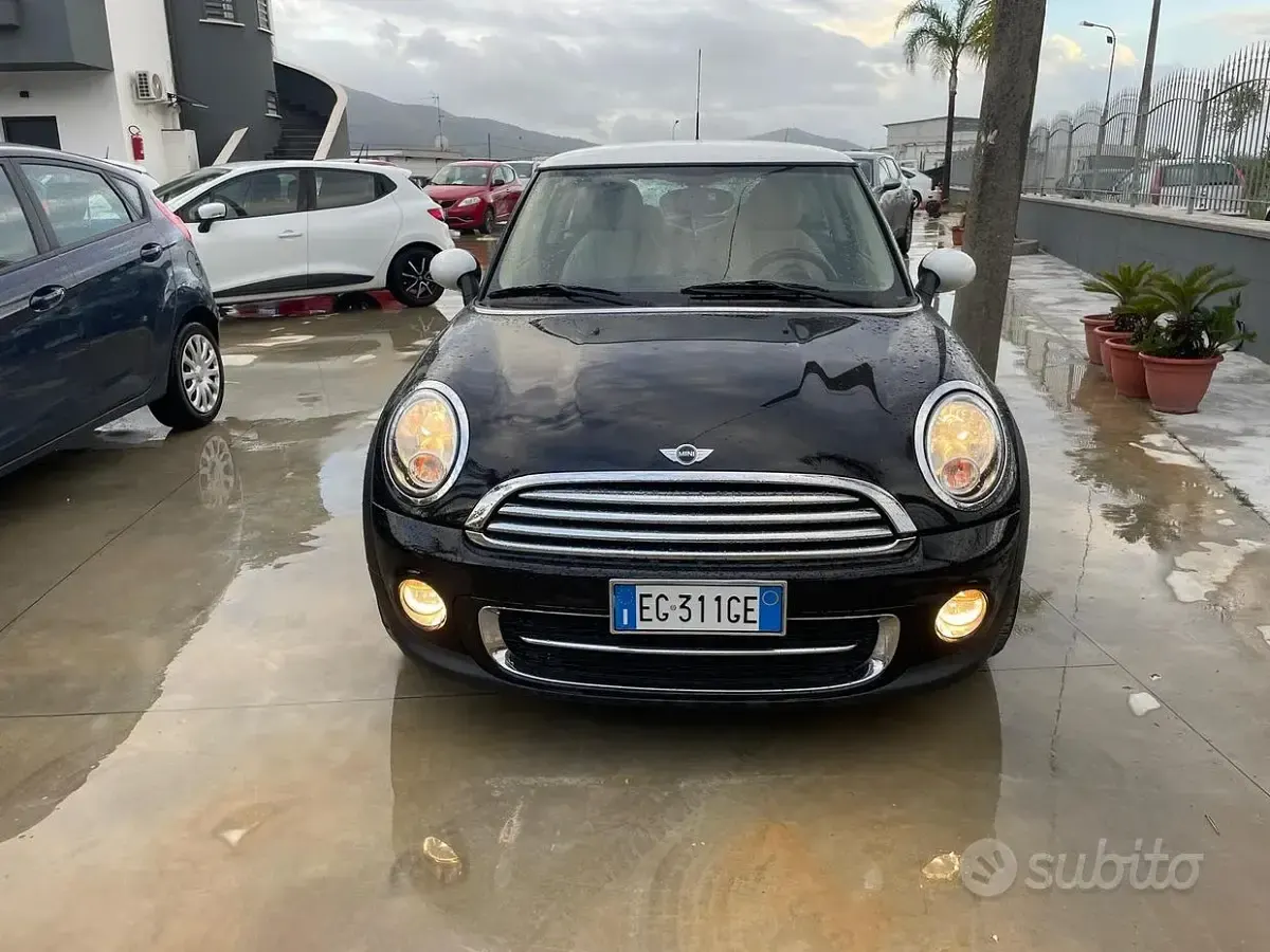 Usata Mini Cooper Coupé 112 CV (82 kW) 2010 Nero Coupé