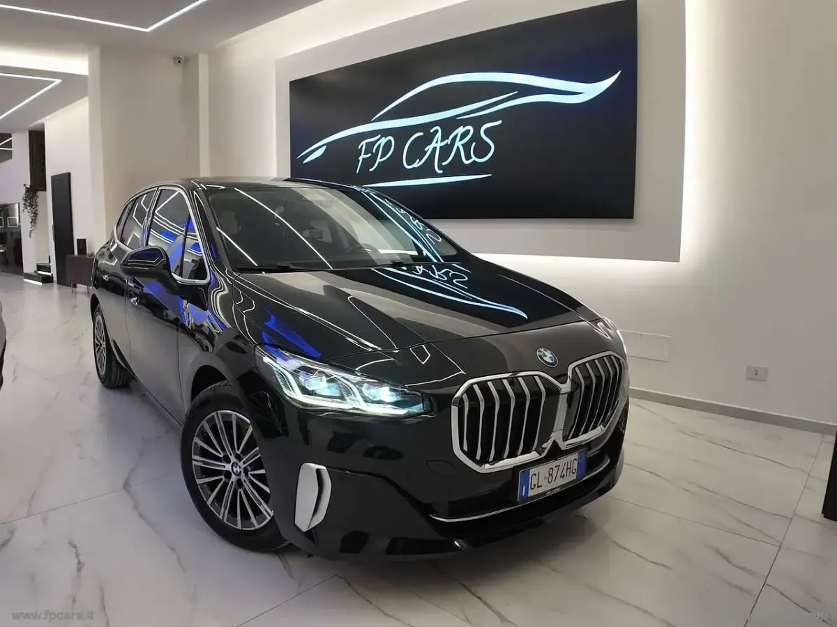 Usata BMW 218 Luxury Line 150 CV (110 kW) 2023 Nero Station wagon