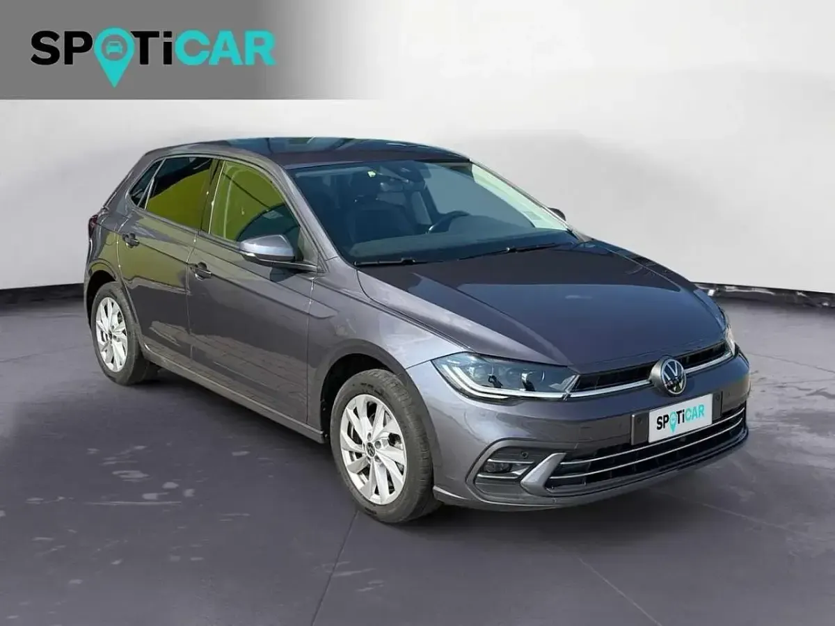 Usata VW Polo Style 110 CV (80 kW) 2023 Grigio Utilitaria
