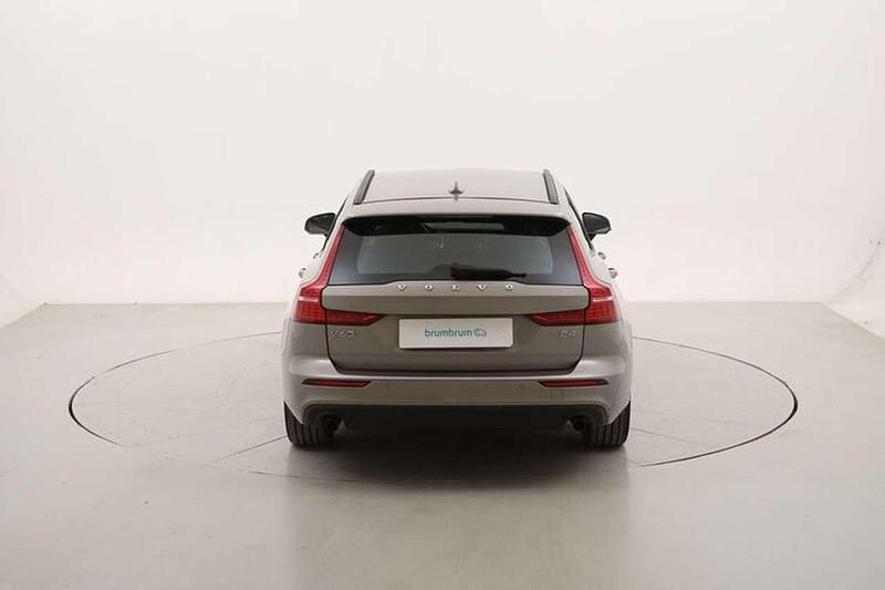 Usata Volvo V60 Business Edition 197 CV (144 kW) 2022 Grigio Station wagon