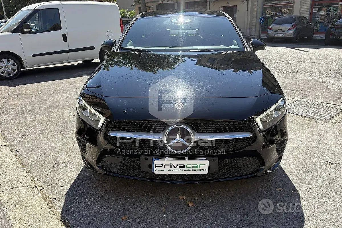 Usata Mercedes A180 116 CV (85 kW) 2020 Nero Berlina