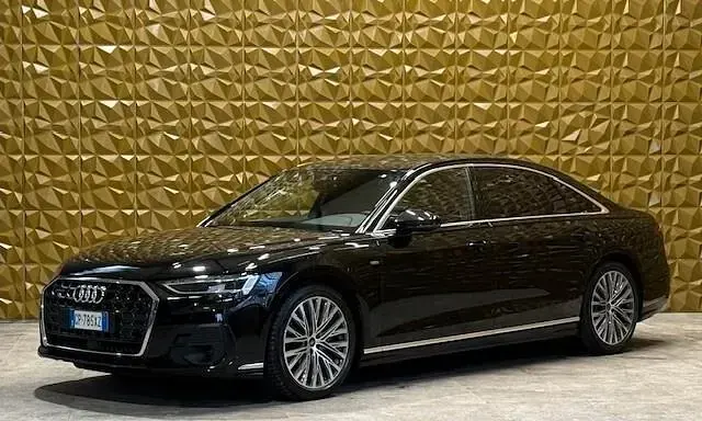 Usata Audi A8L S-Line 286 CV (210 kW) 2023 Nero Berlina
