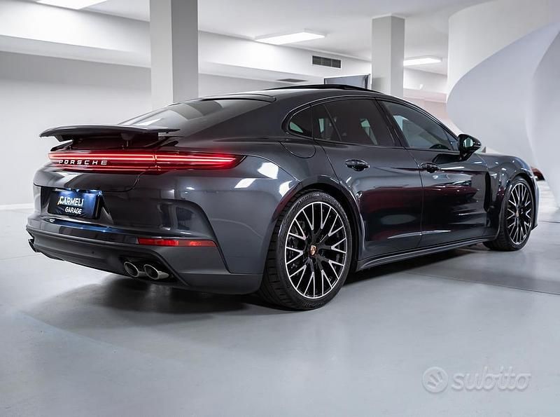 Usata Porsche Panamera Sport 354 CV (260 kW) 2024 Grigio Utilitaria