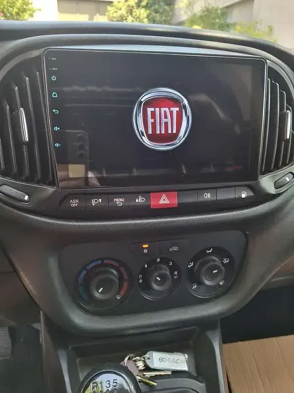 Usata Fiat Doblò 120 CV (88 kW) 2021 Lilla Monovolume