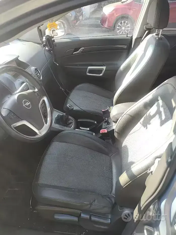 Usata Opel Antara 140 CV (102 kW) 2010 SUV