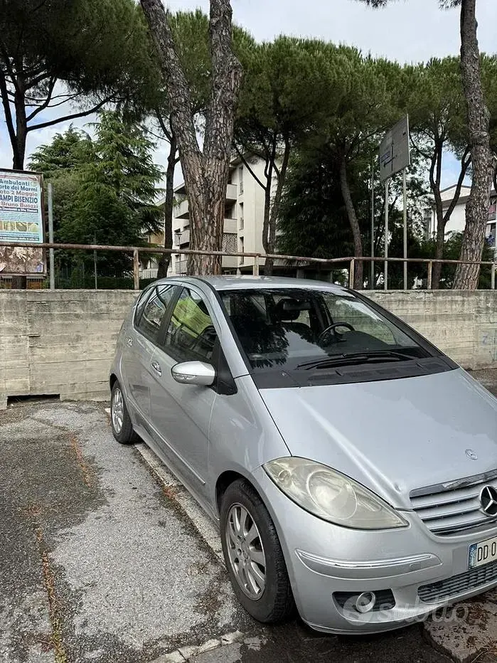 Usata Mercedes A180 109 CV (80 kW) 2006 Grigio Berlina