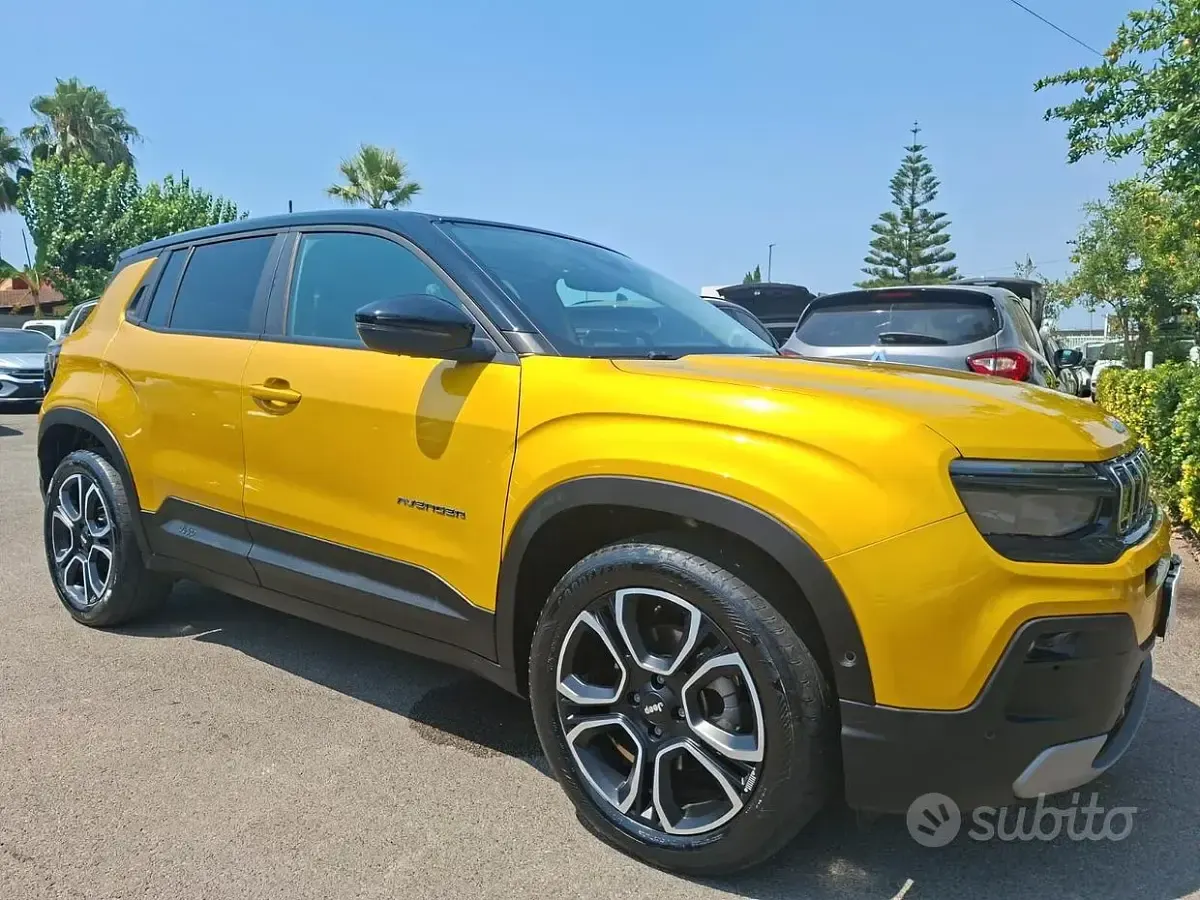 Usata Jeep Avenger EV Summit 61 kW (84 CV) 2023 Giallo SUV