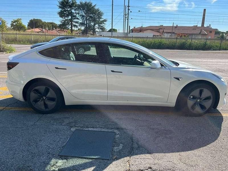 Usata Tesla Model 3 Standard Range 88 kW (120 CV) 2019 Bianco Berlina