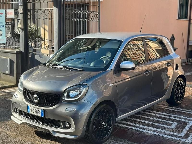 Usata Smart ForFour Brabus 90 CV (66 kW) 2019 Grigio Utilitaria