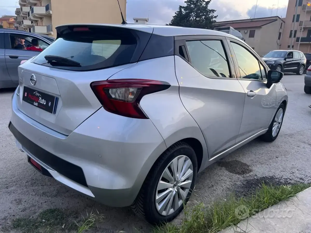 Usata Nissan Micra Acenta 90 CV (66 kW) 2019 Grigio Utilitaria
