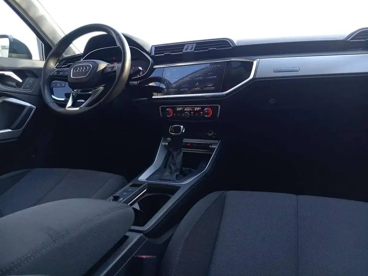 Usata Audi Q3 Business Plus 150 CV (110 kW) 2022 Grigio SUV