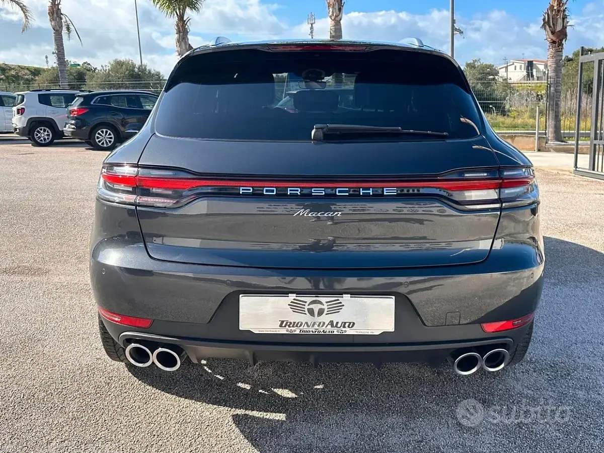 Usata Porsche Macan 245 CV (180 kW) 2020 Grigio SUV