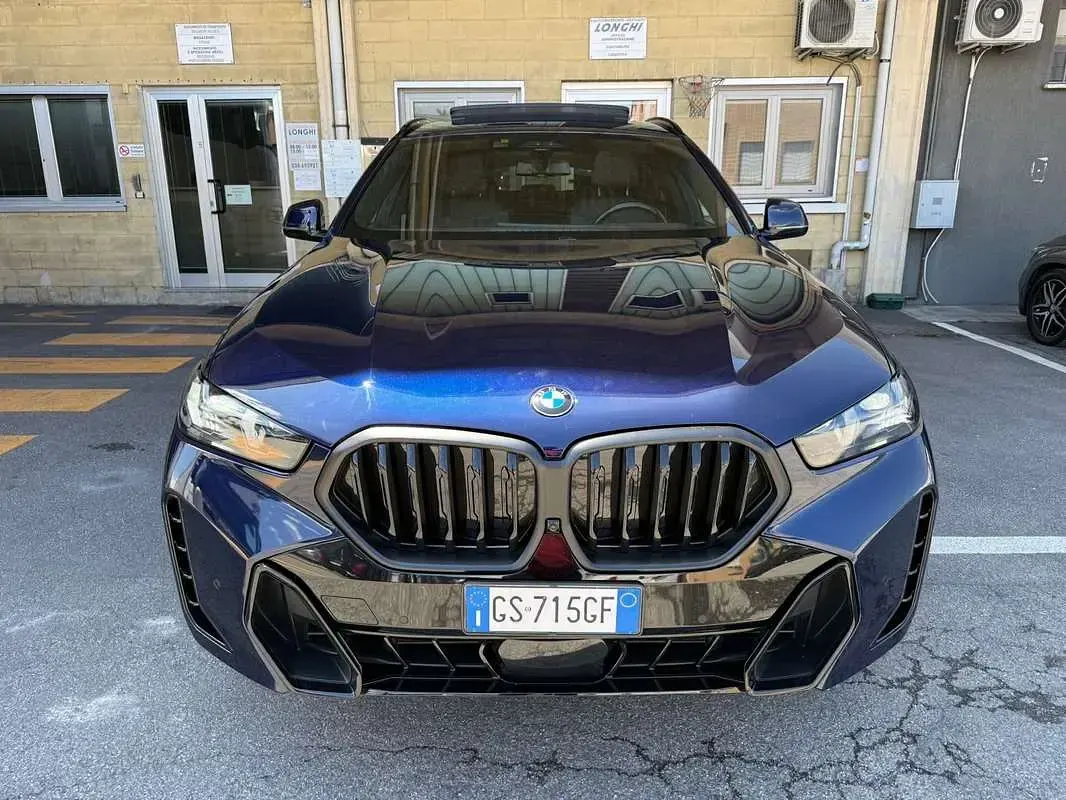Usata BMW X6 M Sport 286 CV (210 kW) 2024 Blu/azzurro SUV