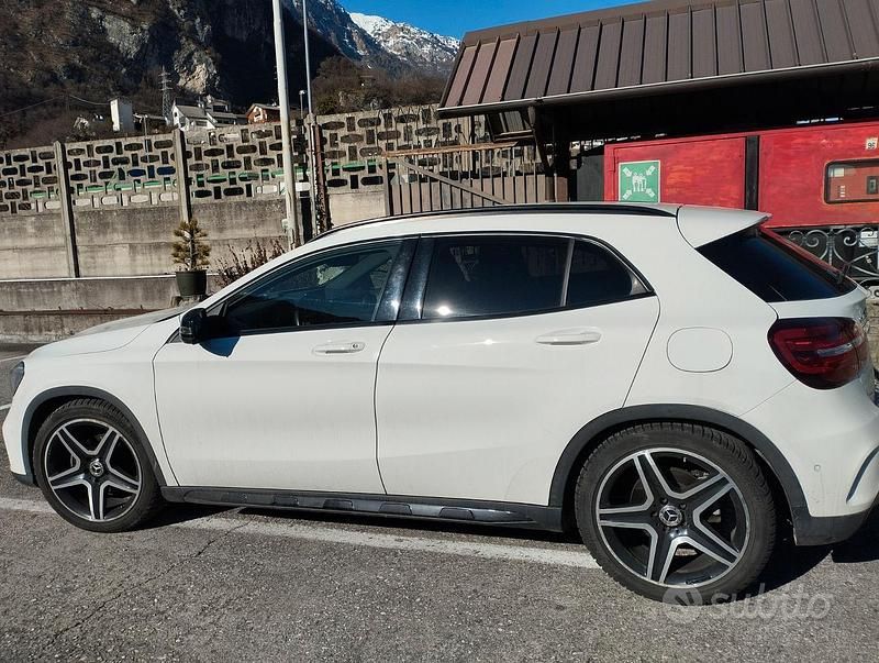 Usata Mercedes GLA200 2019 Bianco SUV