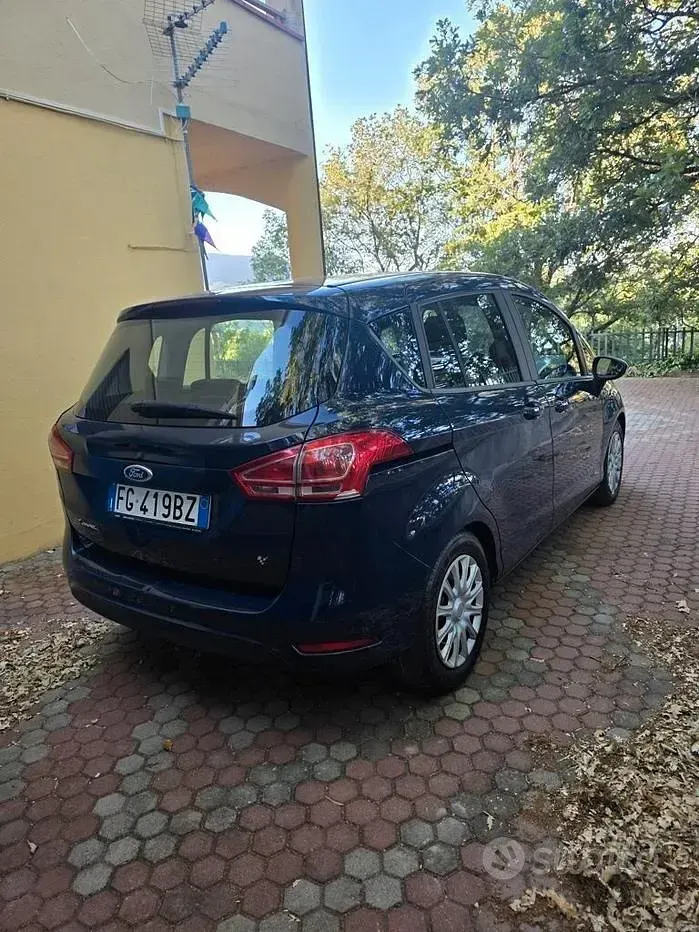 Usata Ford B-MAX Titanium 87 CV (63 kW) 2016 Bluazzurro Monovolume