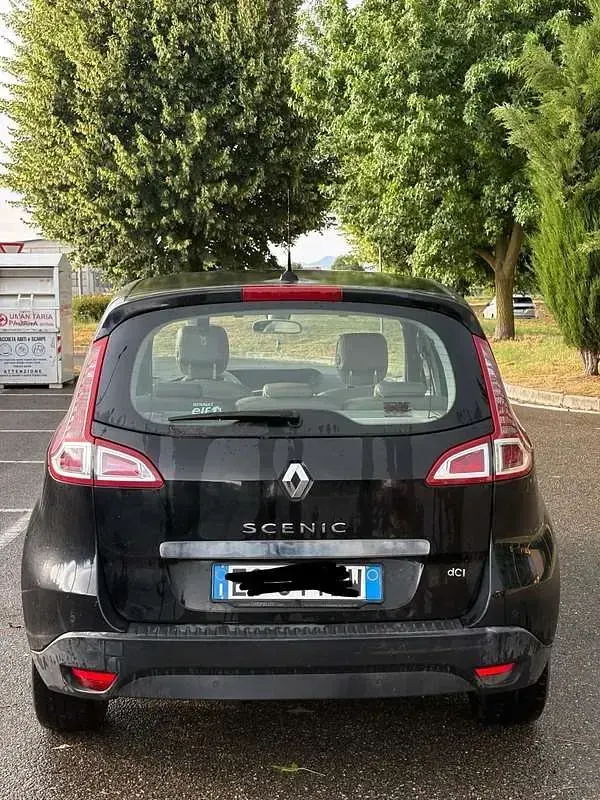 Usata Renault Scénic III Dynamique 131 CV (96 kW) 2011 Monovolume