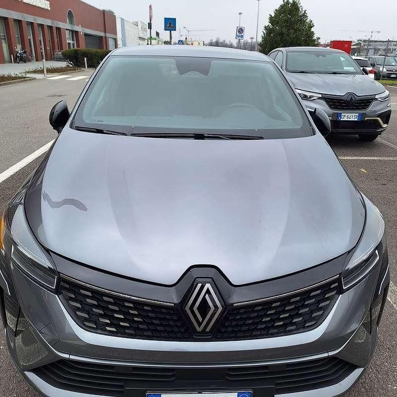 Usata Renault Clio V Techno 91 CV (66 kW) 2024 Grigio Berlina