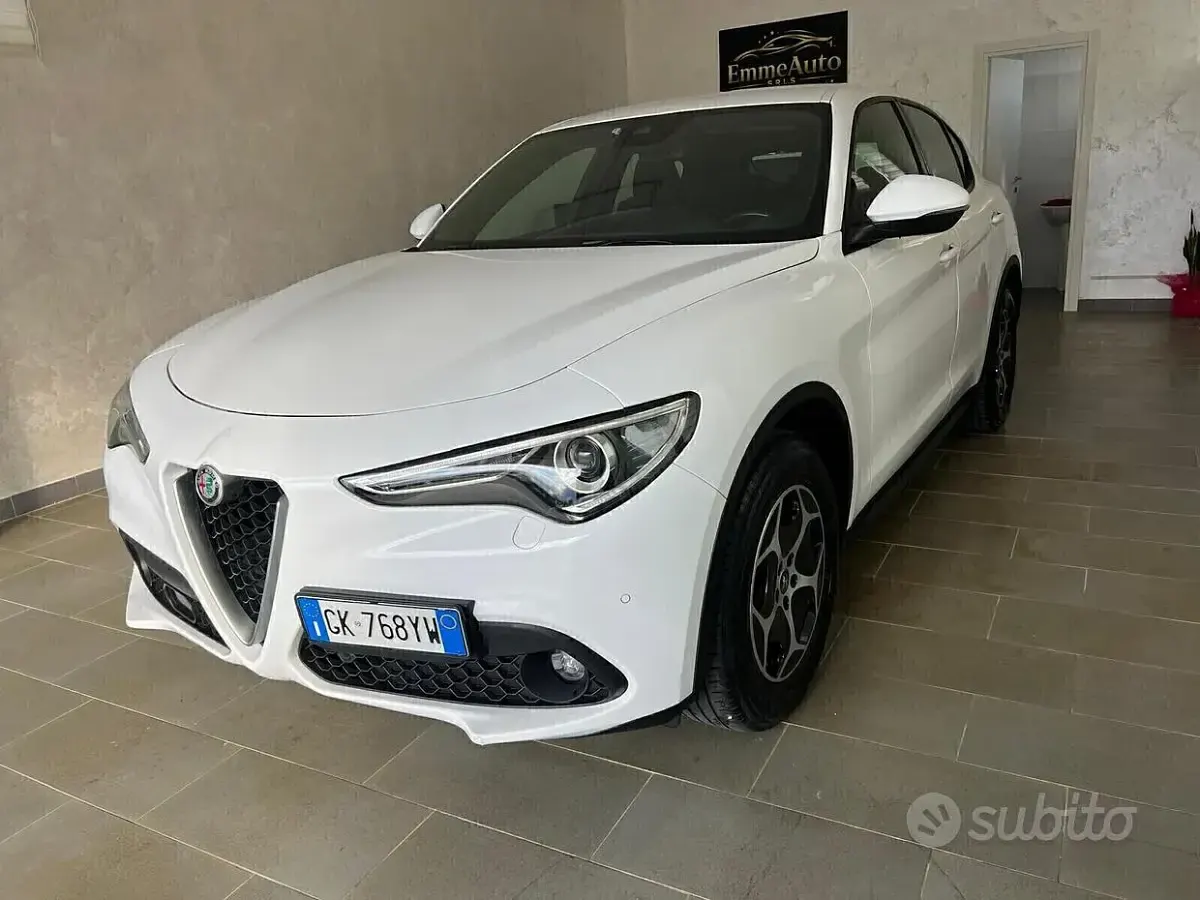 Usata Alfa Romeo Stelvio Ti 190 CV (139 kW) 2022 Bianco SUV