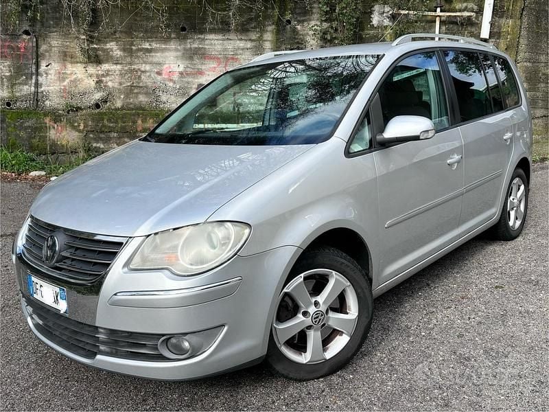 Usata VW Touran Highline 170 CV (125 kW) 2007 Grigio Monovolume