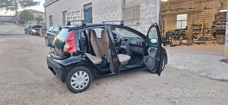 Usata Peugeot 107 68 CV (50 kW) 2006 Nero Utilitaria