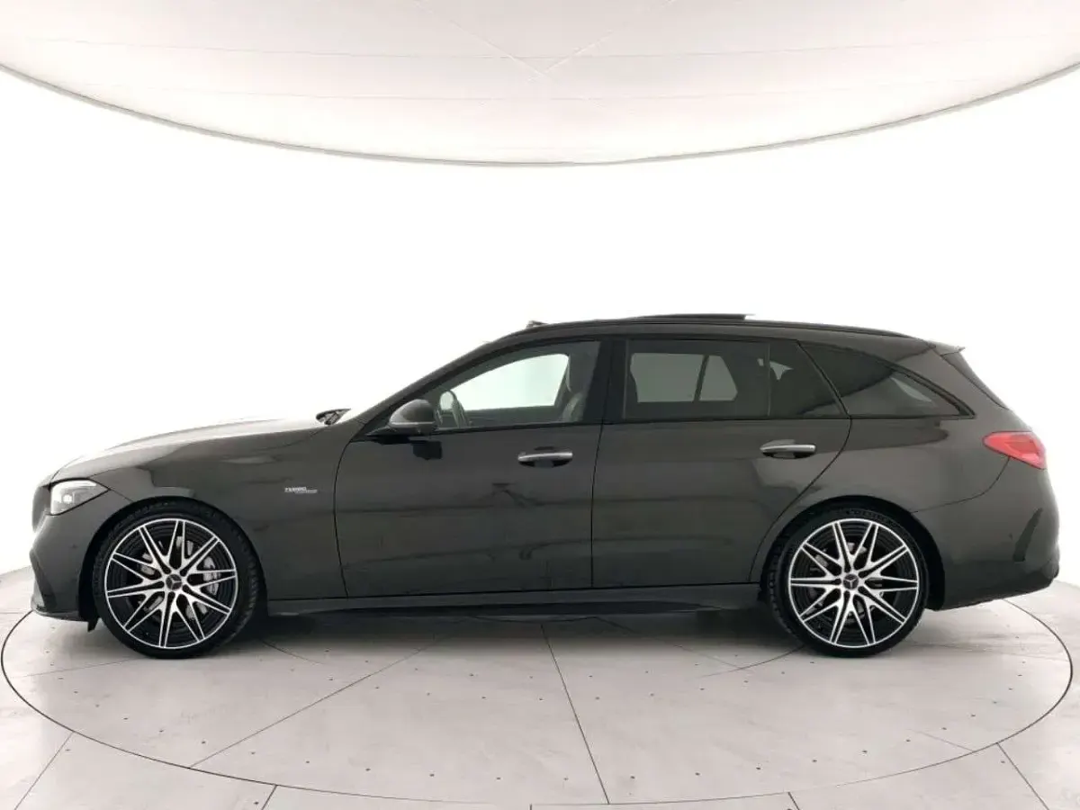 Usata Mercedes C43 AMG Premium Plus 408 CV (300 kW) 2023 Grigio Station wagon