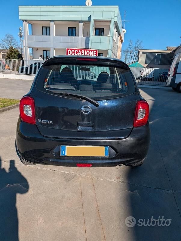 Usata Nissan Micra Tekna 80 CV (58 kW) 2017 Blu Utilitaria