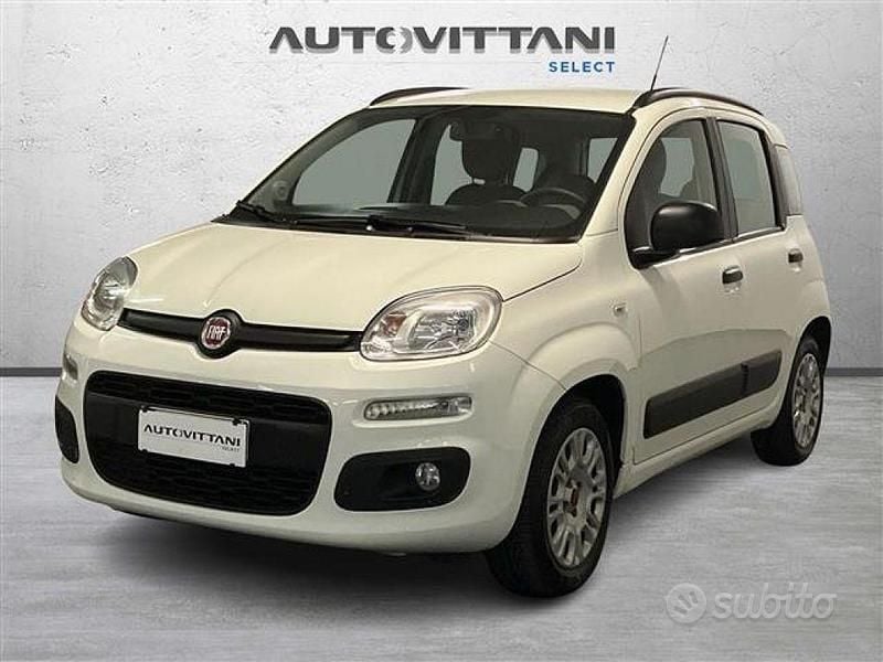 Bianco Usata 2014 Fiat Panda Lounge Tre volumi | 6750 € (Buon prezzo) - Immagine 1/4