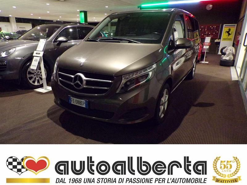 Usata Mercedes V220 Executive 163 CV (119 kW) 2016 Marrone visone Monovolume