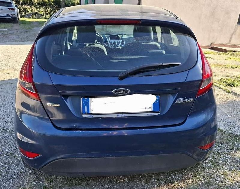 Usata Ford Fiesta 68 CV (50 kW) 2009 Blu/azzurro Utilitaria
