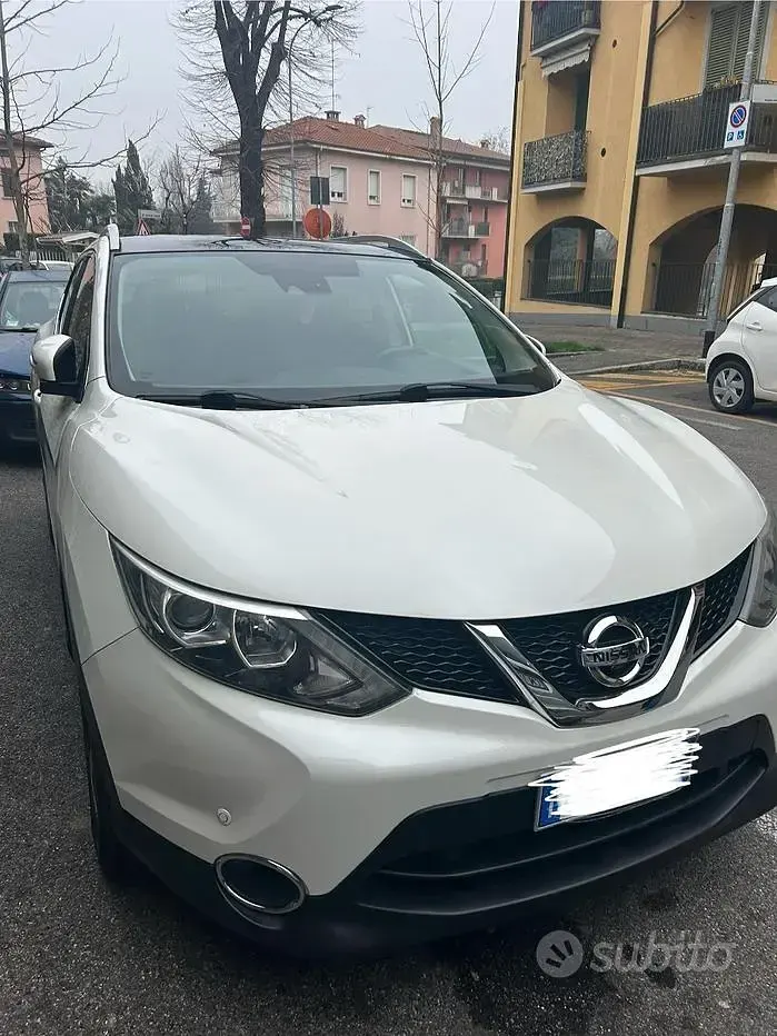 Usata Nissan Qashqai 131 CV (96 kW) 2017 Bianco SUV