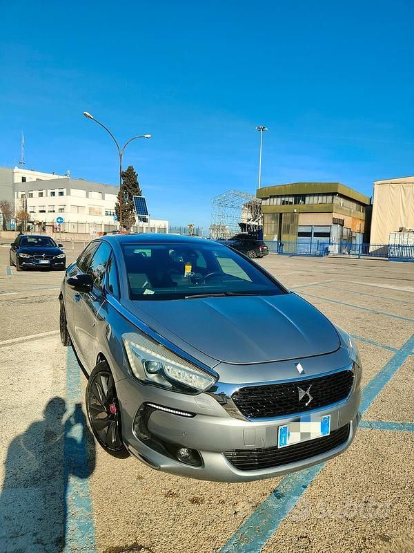 Usata DS Automobiles DS5 Performance 181 CV (133 kW) 2018 Grigio Utilitaria