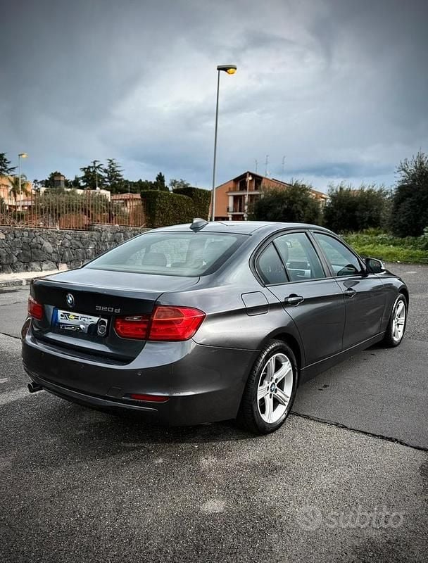Occasion BMW 320 184 ch (135 kW) 2012 Berline