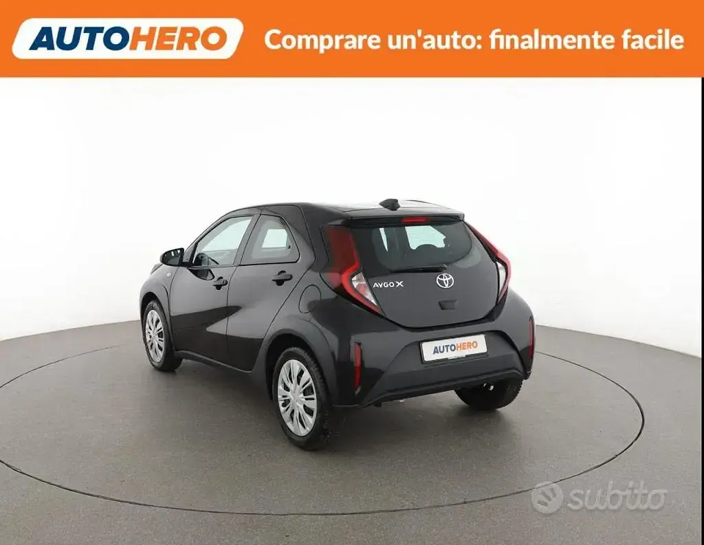 Usata Toyota Aygo X Active 72 CV (52 kW) 2023 Nero SUV