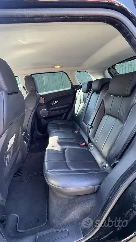Usata Land Rover Range Rover evoque Black Edition 150 CV (110 kW) 2018 Nero Station wagon