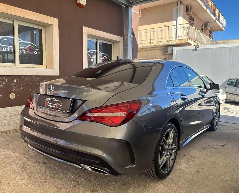 Usata Mercedes CLA220 Premium 169 CV (124 kW) 2018 Grigio Berlina