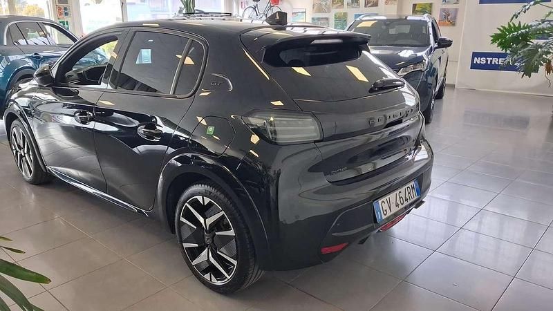 Usata Peugeot 208 GT 101 CV (74 kW) 2024 Nero Utilitaria