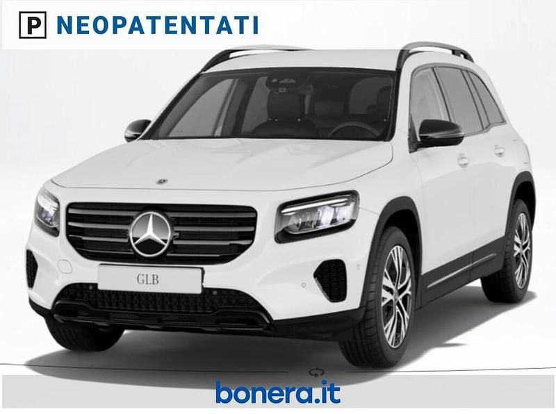 Bianco Nuova 2025 Mercedes GLB180 Advanced Plus SUV | 43.900 € (Ottimo prezzo) - Immagine 1/4