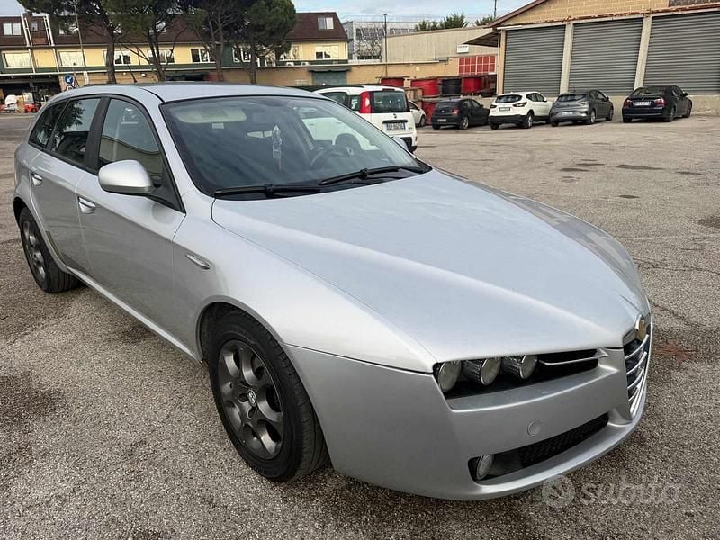 Usata Alfa Romeo 159 119 CV (87 kW) 2007 Grigio Station wagon