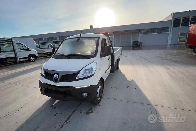 Käytetty Piaggio Porter 102 HP (75 kW) 2025
