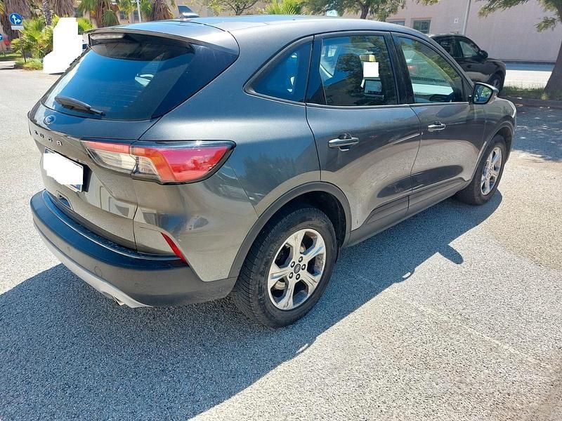 Usata Ford Kuga 120 CV (88 kW) 2021 Grigio SUV
