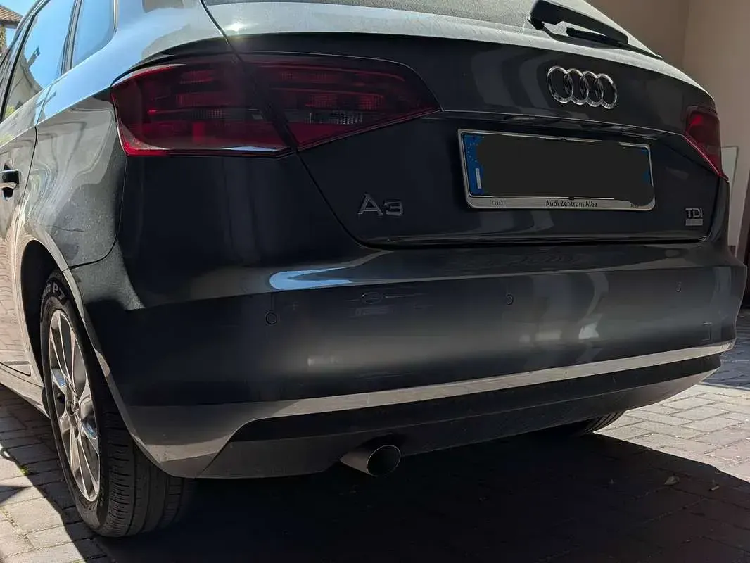 Usata Audi A3 Attraction 109 CV (80 kW) 2016 Grigio Berlina