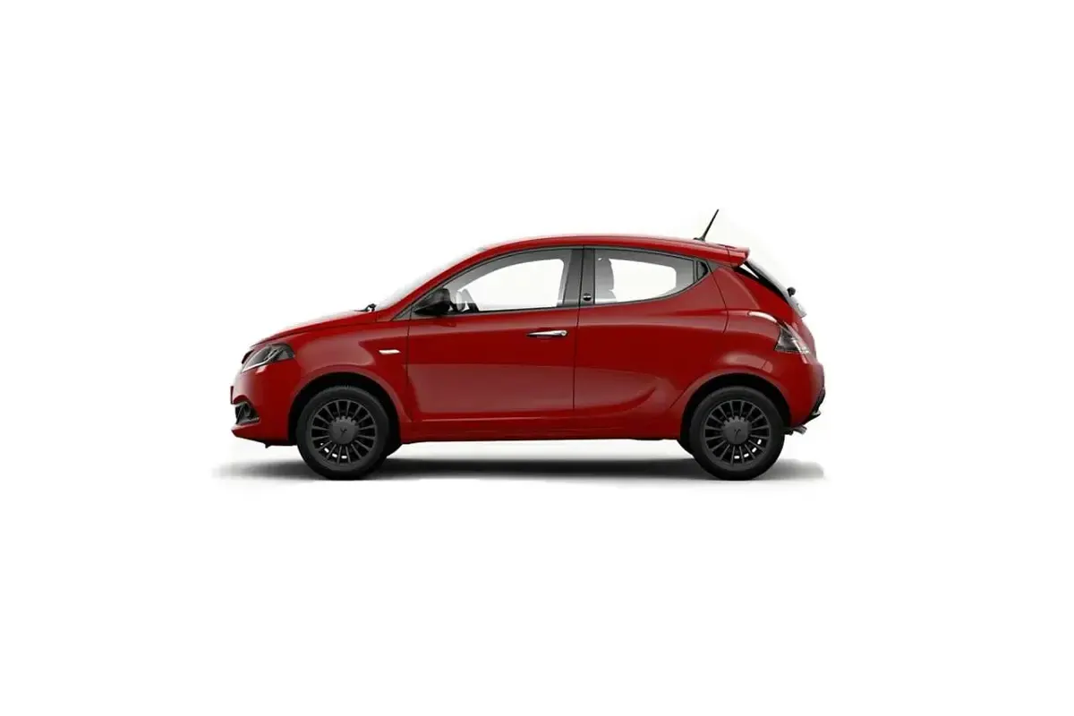 Usata Lancia Ypsilon Silver 69 CV (50 kW) 2024 Rosso Utilitaria