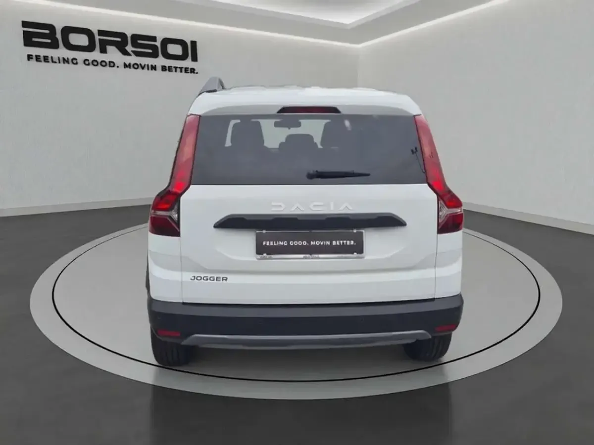 Usata Dacia Jogger Expression 101 CV (74 kW) 2023 Bianco ghiaccio Monovolume